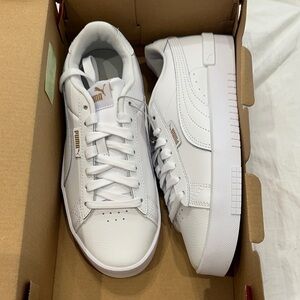 Puma White and Gold Sneakers- size 7
